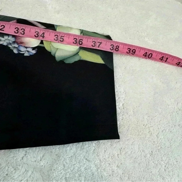 Ted Baker Baynar Kensington Floral Ankle Grazer Trouser Pants in Black size 2 - Picture 12 of 13